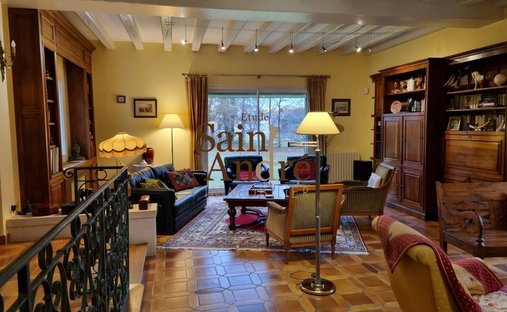 Castle for Sale in Dirac, Nouvelle-Aquitaine, France