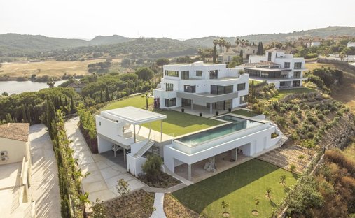 Villa in Sotogrande, San Roque, Andalusia 1