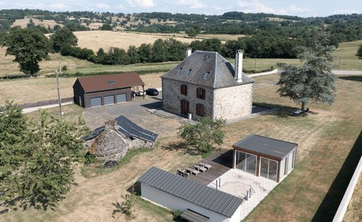 House in Chalvignac, Auvergne-Rhône-Alpes, France 1