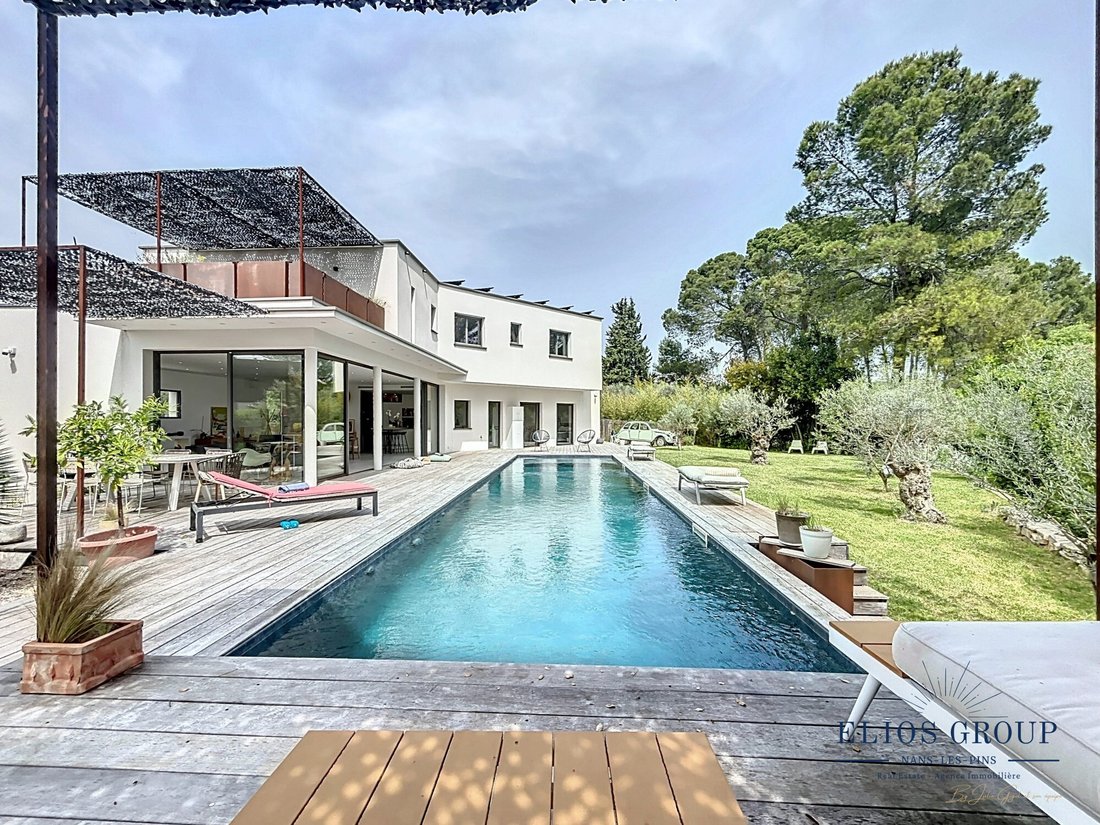 Villa in Sommieres, Occitania, France 1 - 15912762