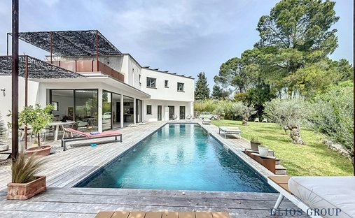 Villa in Sommieres, Occitania, France 1