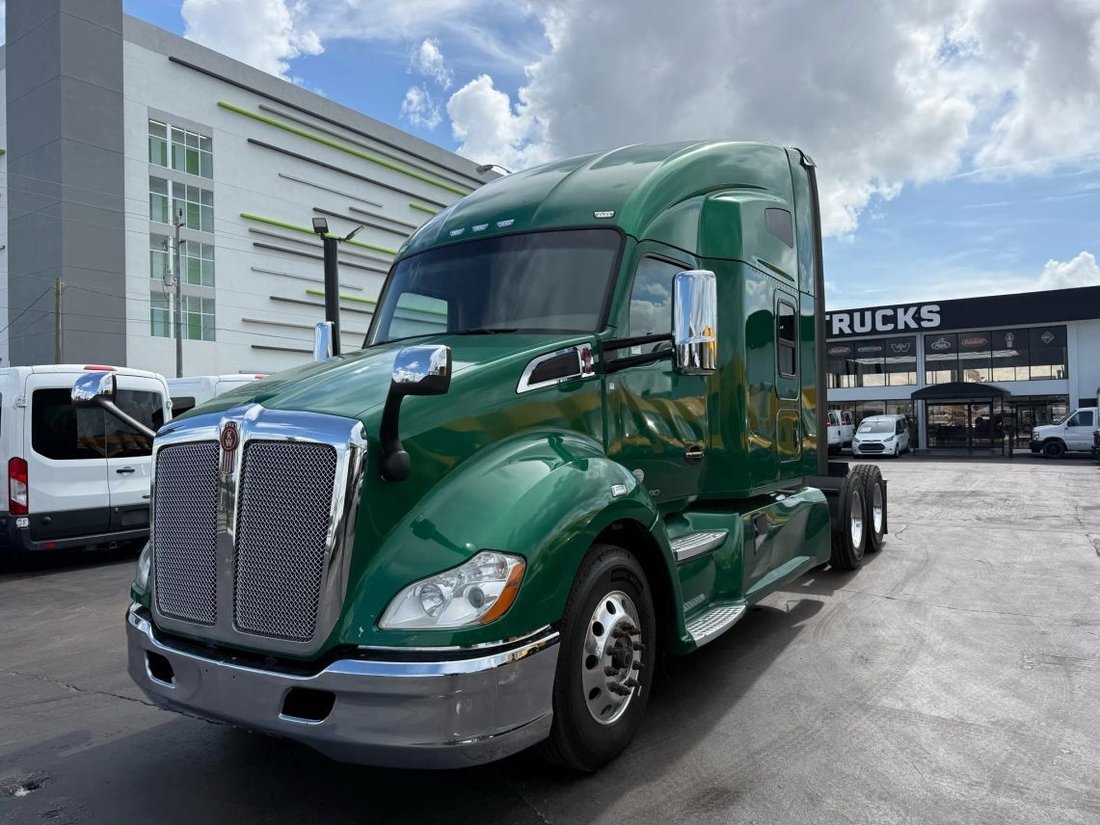 2019 Kenworth T600 T680 Aerodynamic in Miami, FL, United States 1 - 15277756