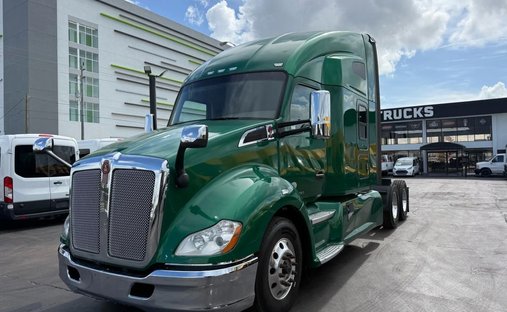 2019 Kenworth T600 T680 Aerodynamic in Miami, FL, United States 1