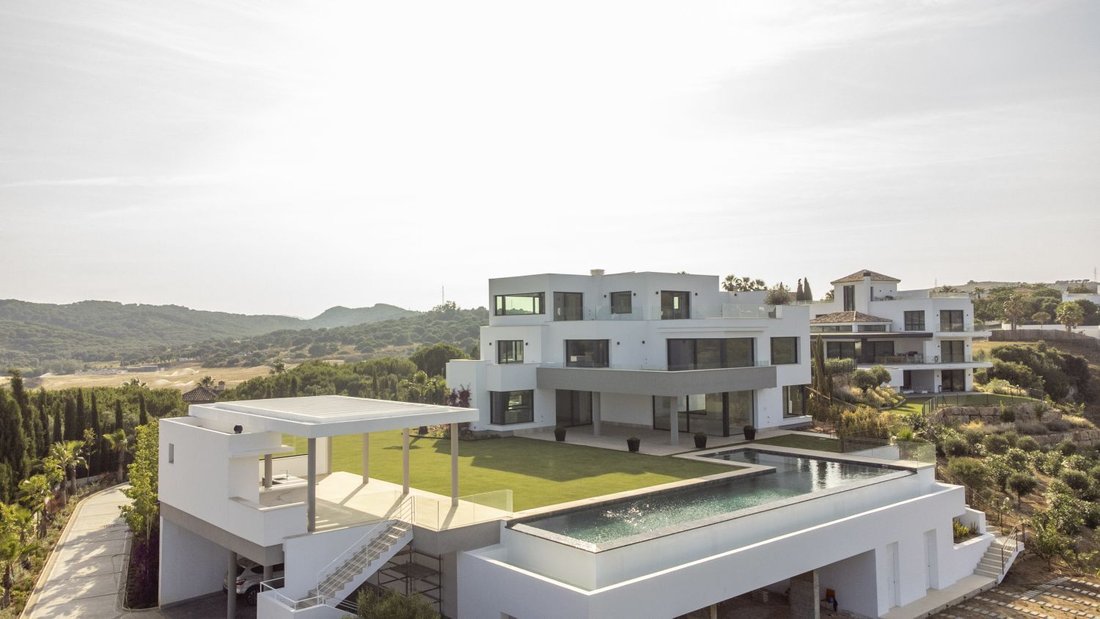Villa in Sotogrande, San Roque, Andalusia 2 - 15912886