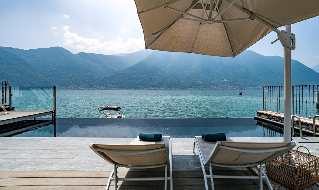 Secluded Lakefront Apartments Luxury preview