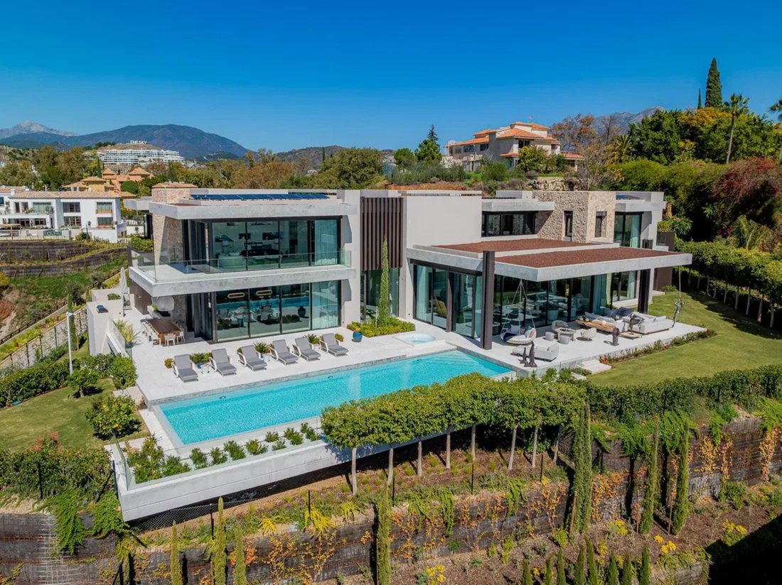 Presenting An Exquisite Modern Villa Within The In Benahavis
