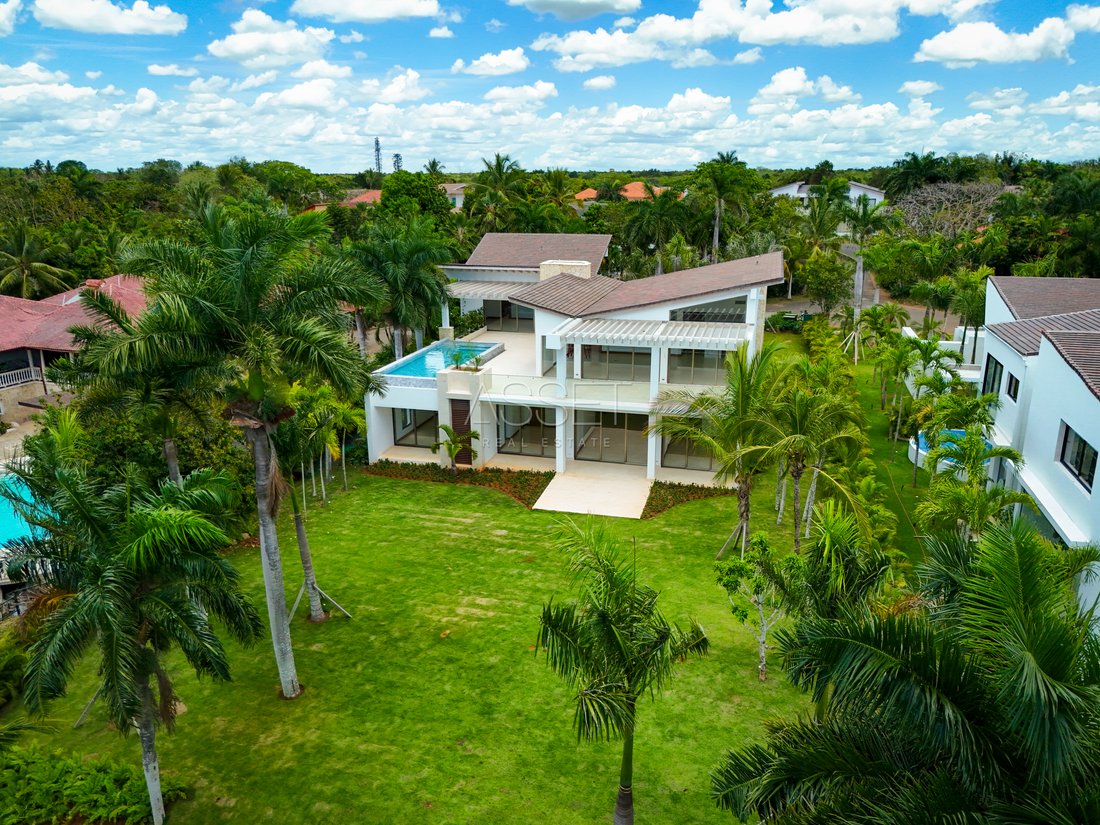 Villa in La Romana, La Altagracia Province, Dominican Republic 2 - 15915264