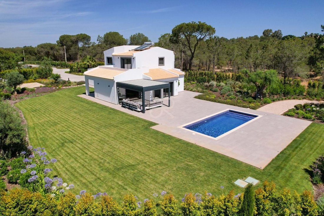 Villa in Quinta do Lago, Almancil, Portugal 1 - 15913403
