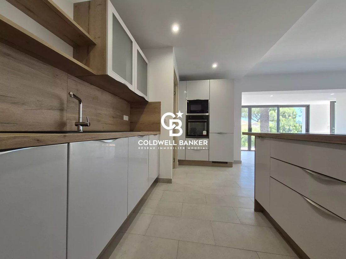 Apartment in Les Issambres, Roquebrune-sur-Argens, France 5 - 14503907