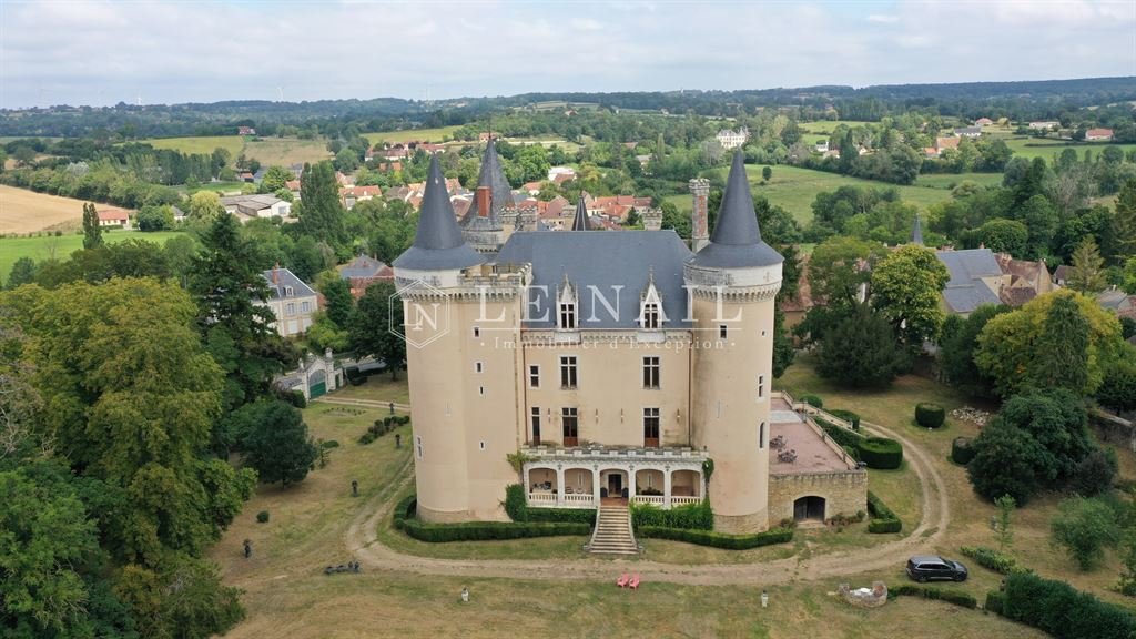 Le Rêve de Berry: A Listed 15th-Century Château Where Time Stands Still