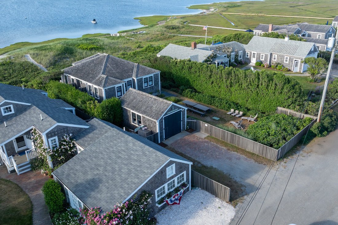 Nantucket, Massachusetts, United States 4 - 15915223