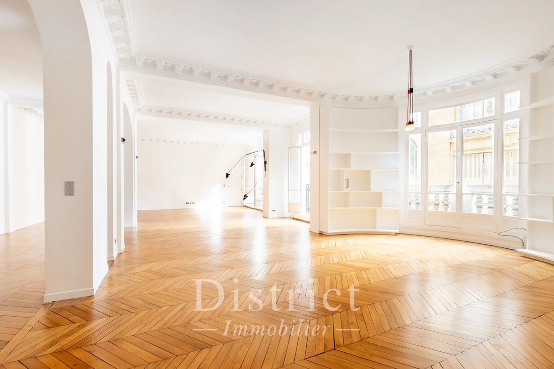 Apartment in Courcelles-Wagram, Paris 17e Arrondissement, Paris 3 - 14766197