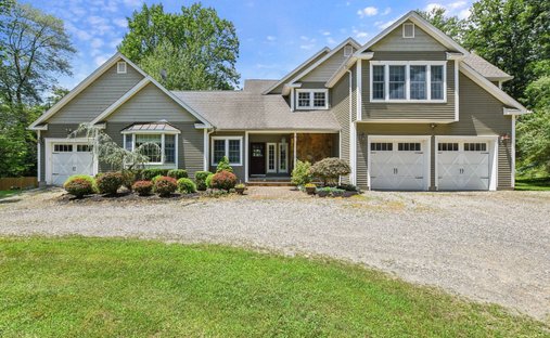 Luxury houses for sale in Independence - 507x312xc 