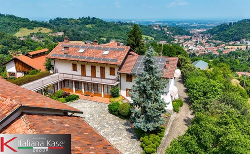 Country House in Castiglione Torinese, Piedmont, Italy 1