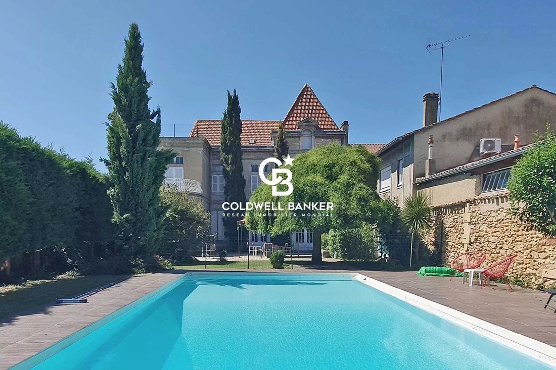 Townhouse in Vieux Bergerac, Bergerac, France 1 - 13912336
