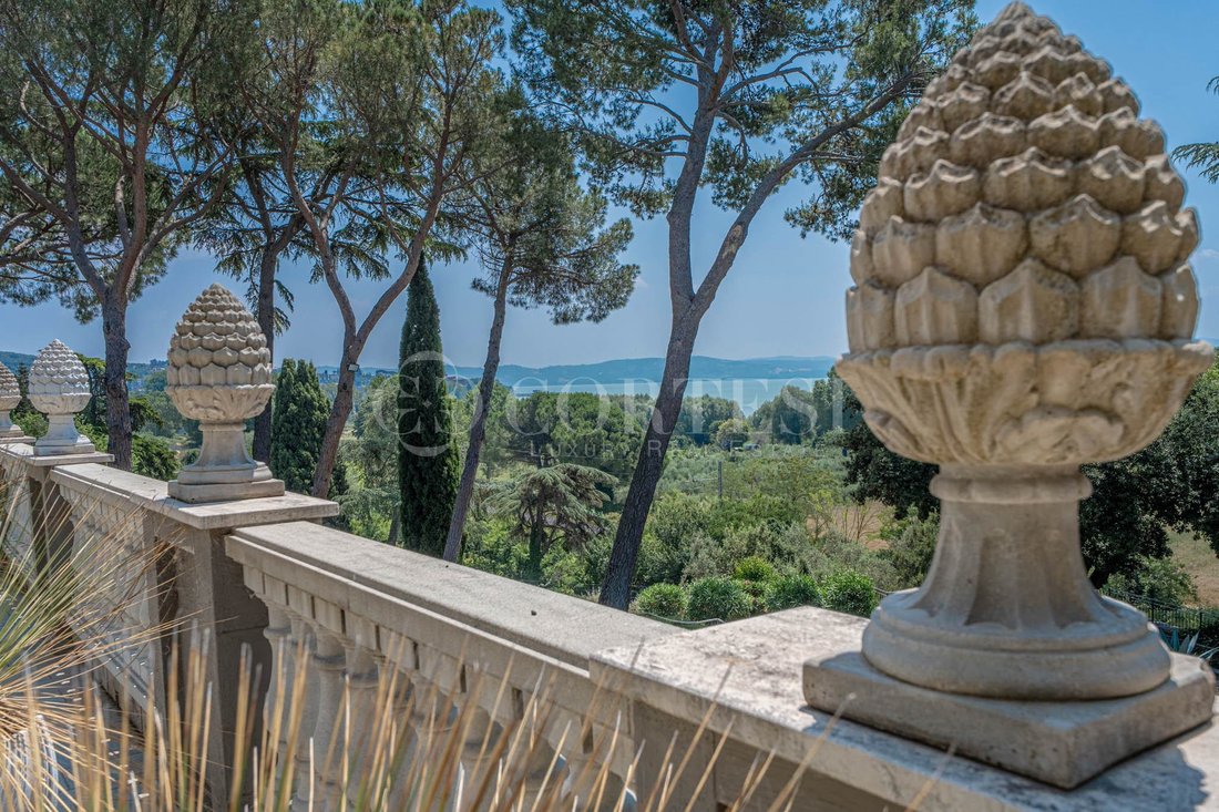House in Passignano sul Trasimeno, Umbria, Italy 4 - 15915534