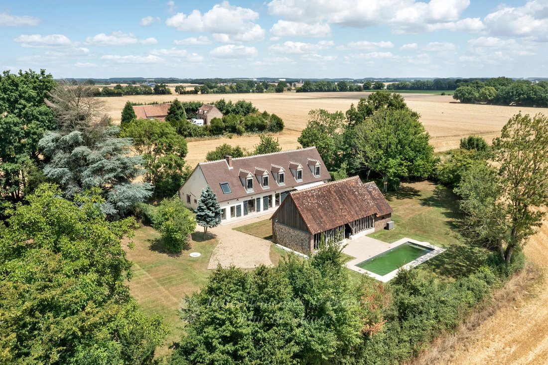 Estate in Centre Ville Nord, Nogent-le-Rotrou, France 1 - 15914229