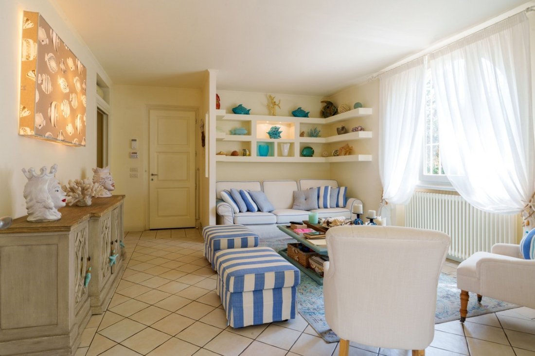 Villa in Pietrasanta, Tuscany, Italy 2 - 15913541