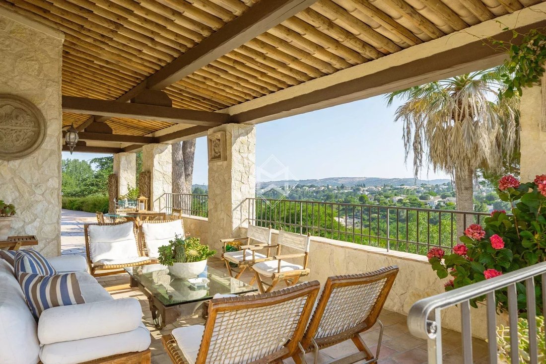 Villa in Saint-Paul-de-Vence, Provence-Alpes-Côte d'Azur, France 3 - 15913549