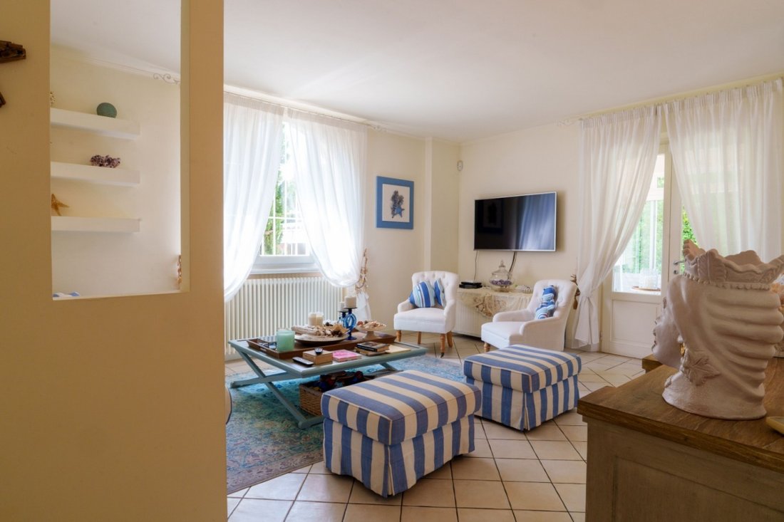 Villa in Pietrasanta, Tuscany, Italy 4 - 15913541