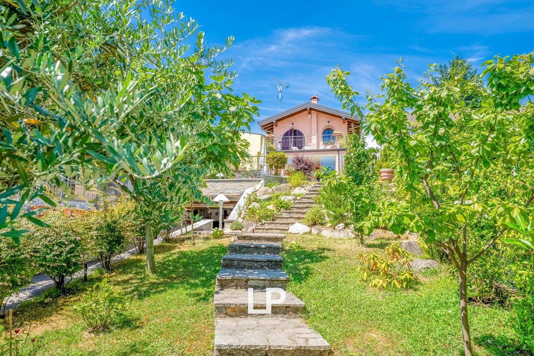 Villa in Meina, Piedmont, Italy 3 - 15913477