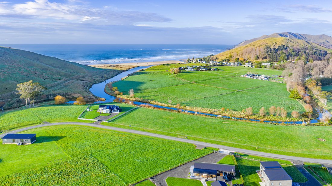 Land in Pourerere, Hawke's Bay, New Zealand 1 - 15917137