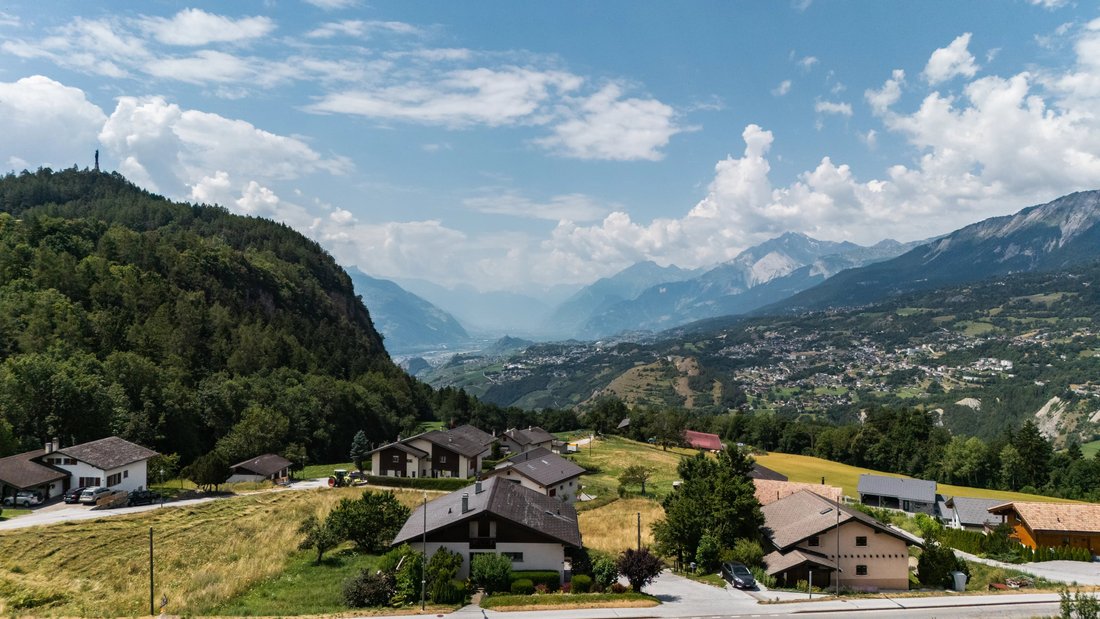 House in Lens, Valais, Switzerland 2 - 15913947