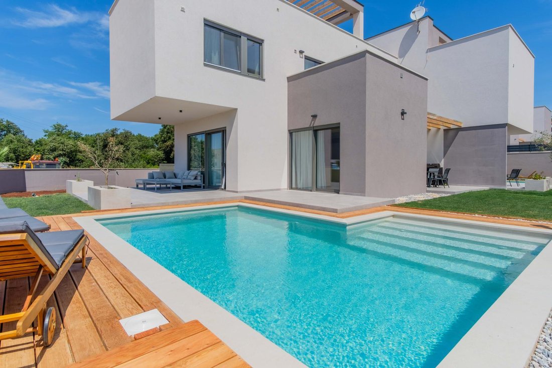 Villa in Liznjan, Istria County, Croatia 1 - 15915997