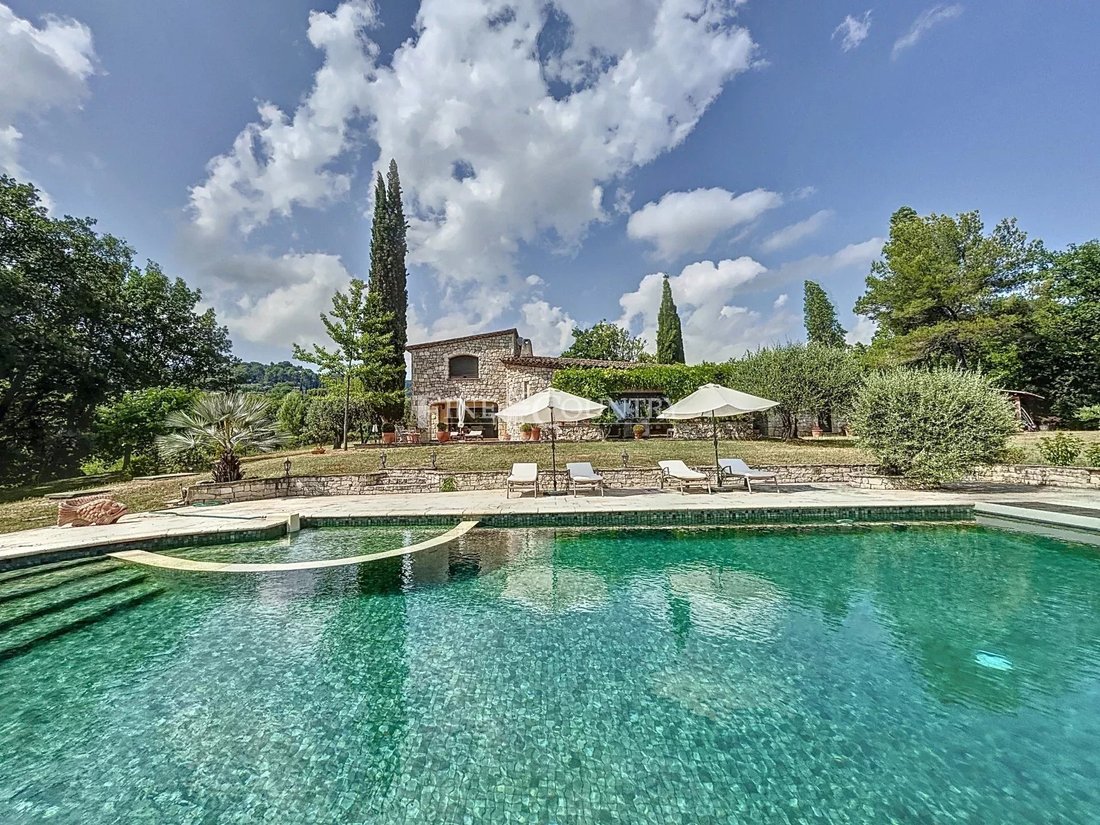 Country House in Fayence, Provence-Alpes-Côte d'Azur, France 1 - 15913625