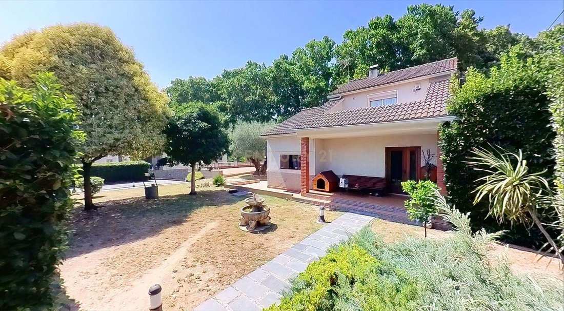 Villa in Llica d'Amunt, Catalonia, Spain 2 - 15914559