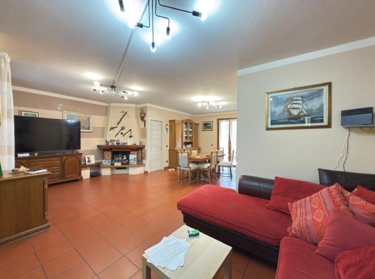 Villa in Massa e Cozzile, Tuscany, Italy 3 - 15913595