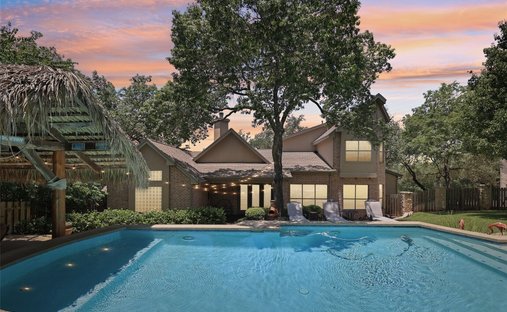House in The Hills, Texas, United States 1