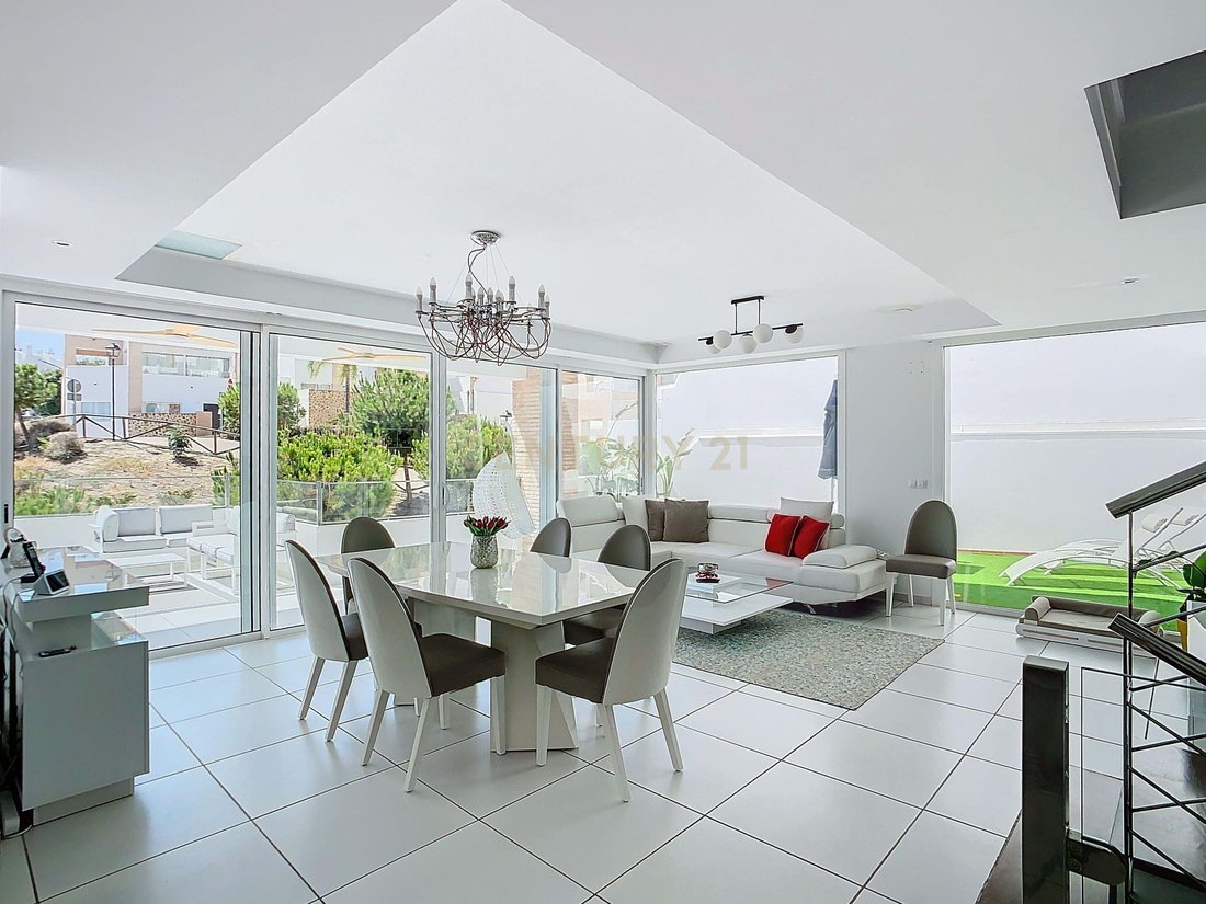 Villa in Benalmadena, Andalusia, Spain 1 - 14642801