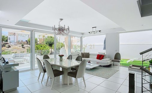 Villa en Benalmádena, Andalucía, España 1