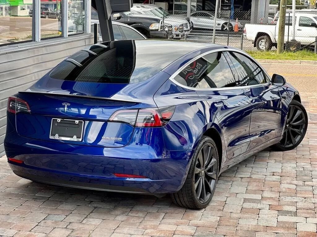 Sedan in Tampa, FL, United States 2 - 15820566