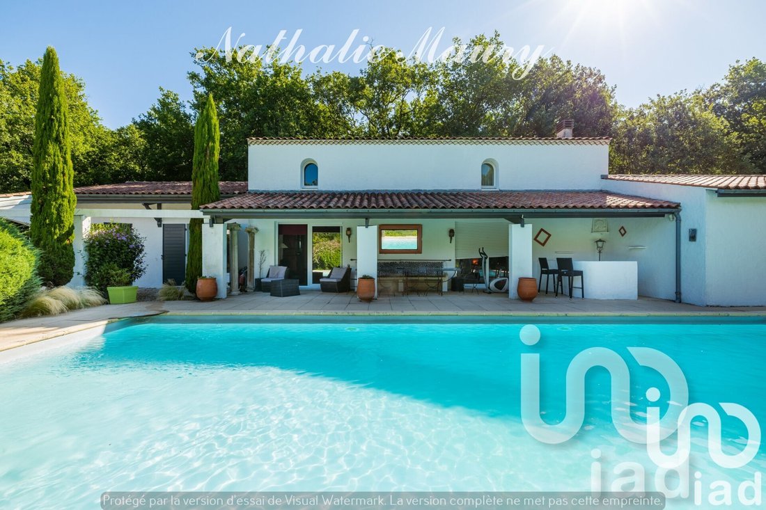 House in Breuillet, Nouvelle-Aquitaine, France 2 - 15699358