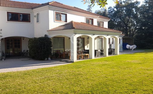 House in Colina, Santiago Metropolitan Region, Chile 1