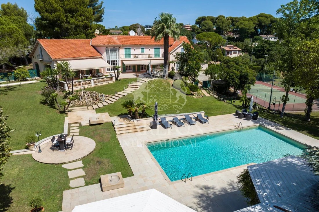 Villa en Les Bastides, Antibes, Francia 2 - 15913637