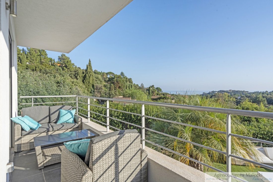 Estate in Nord, Cavalaire-sur-Mer, France 5 - 15389864