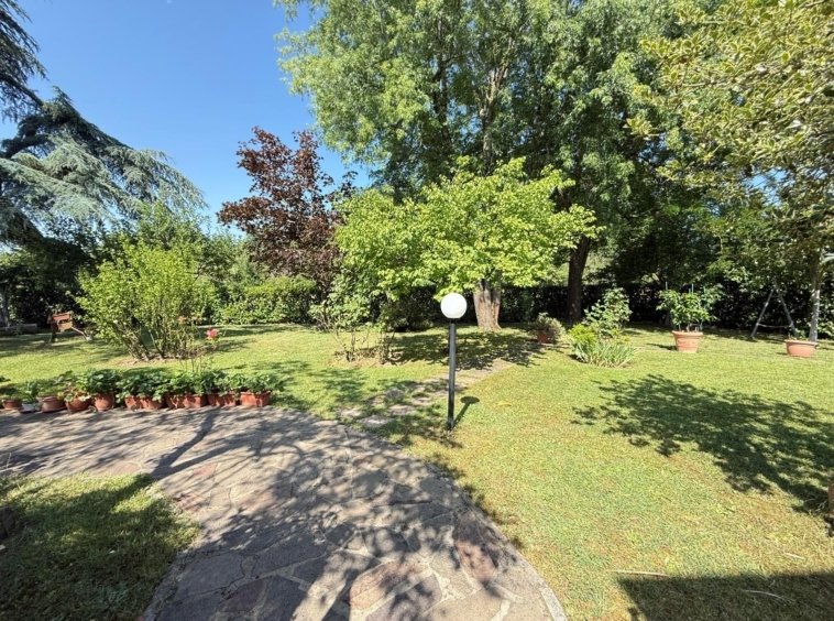 Villa in Massa e Cozzile, Tuscany, Italy 1 - 15913595