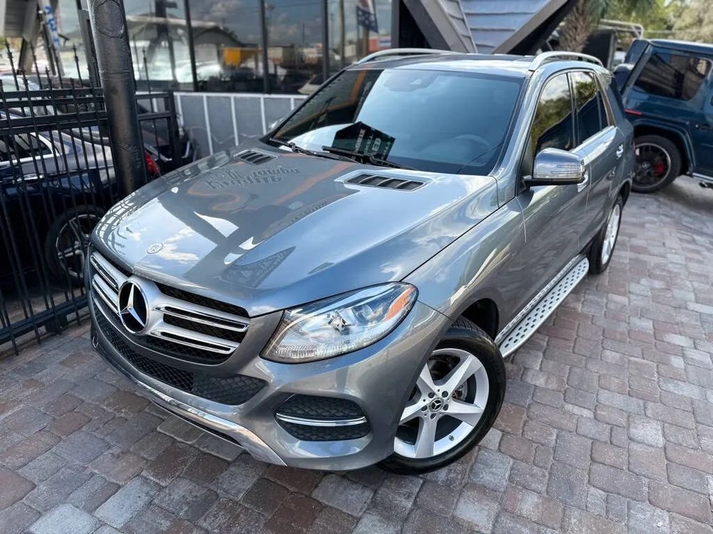 Suv in Tampa, FL, United States 1 - 15820577