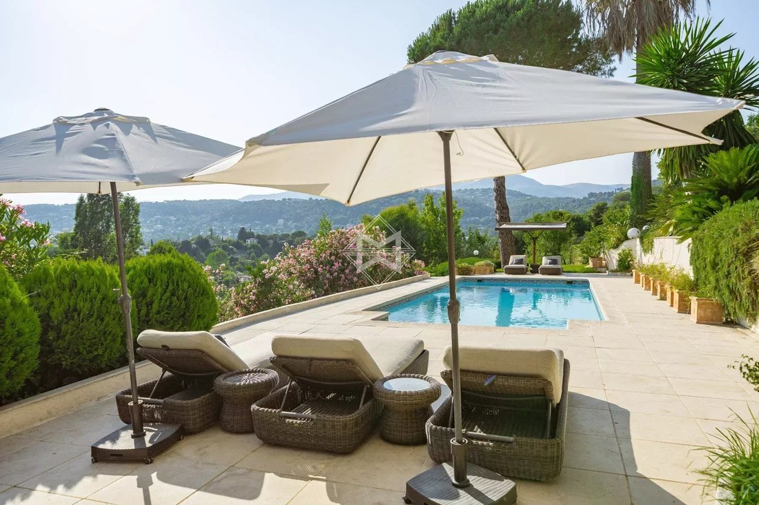 Villa in Saint-Paul-de-Vence, Provence-Alpes-Côte d'Azur, France 1 - 15913549