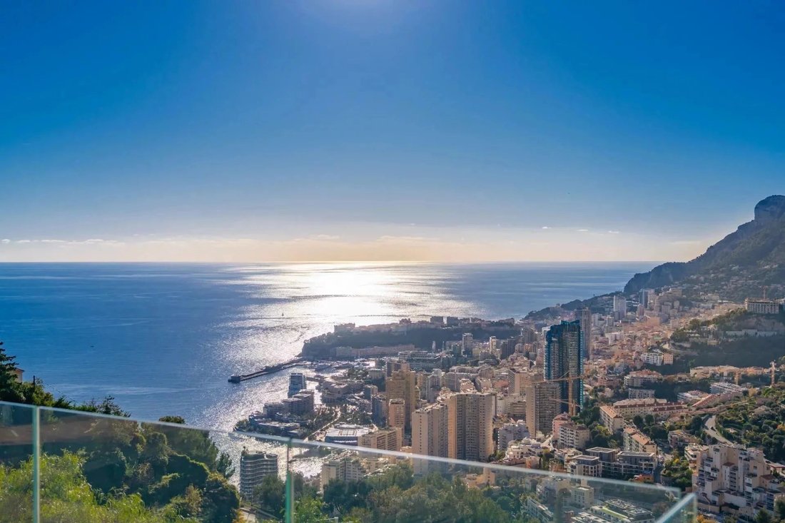 Villa in Cabbe-Saint Roman, Roquebrune-Cap-Martin, France 2 - 15915572