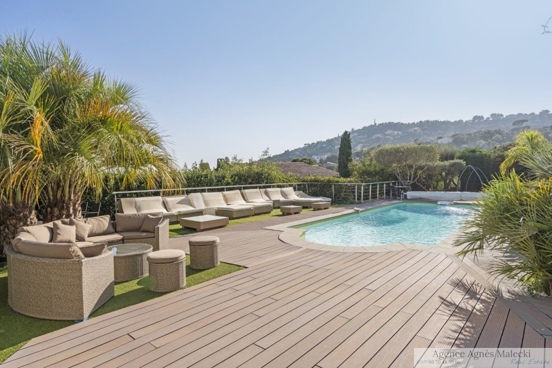 Estate in Nord, Cavalaire-sur-Mer, France 4 - 15389864