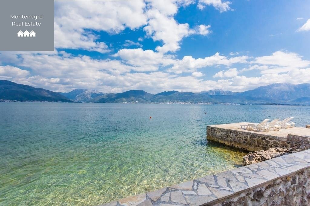Villa in Krašići, Tivat Municipality, Montenegro 5 - 15919042