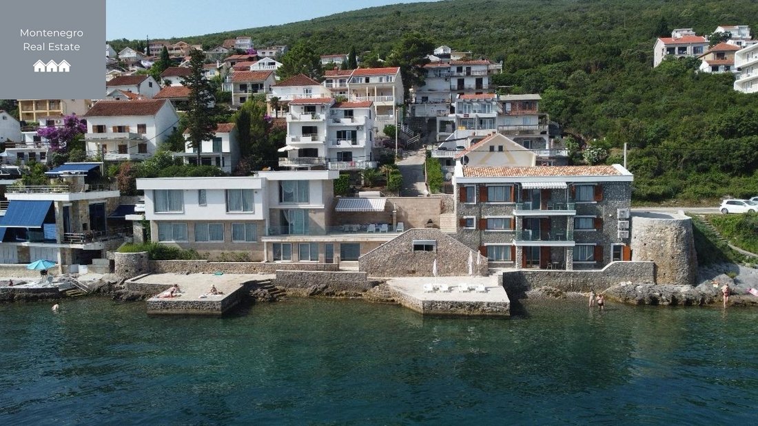 Villa in Krašići, Tivat Municipality, Montenegro 2 - 15919042