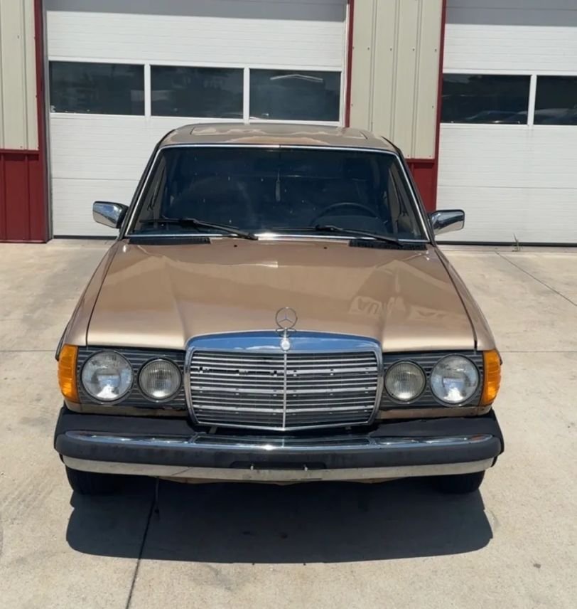 Sedan in Goodfield, IL, United States 2 - 15918512