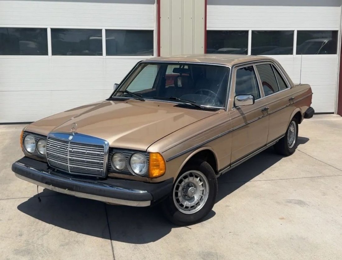 Sedan in Goodfield, IL, United States 3 - 15918512