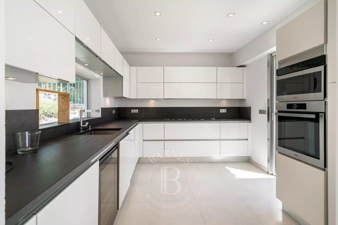Villa in Cannes, Provence-Alpes-Côte d'Azur, France 4 - 15917646