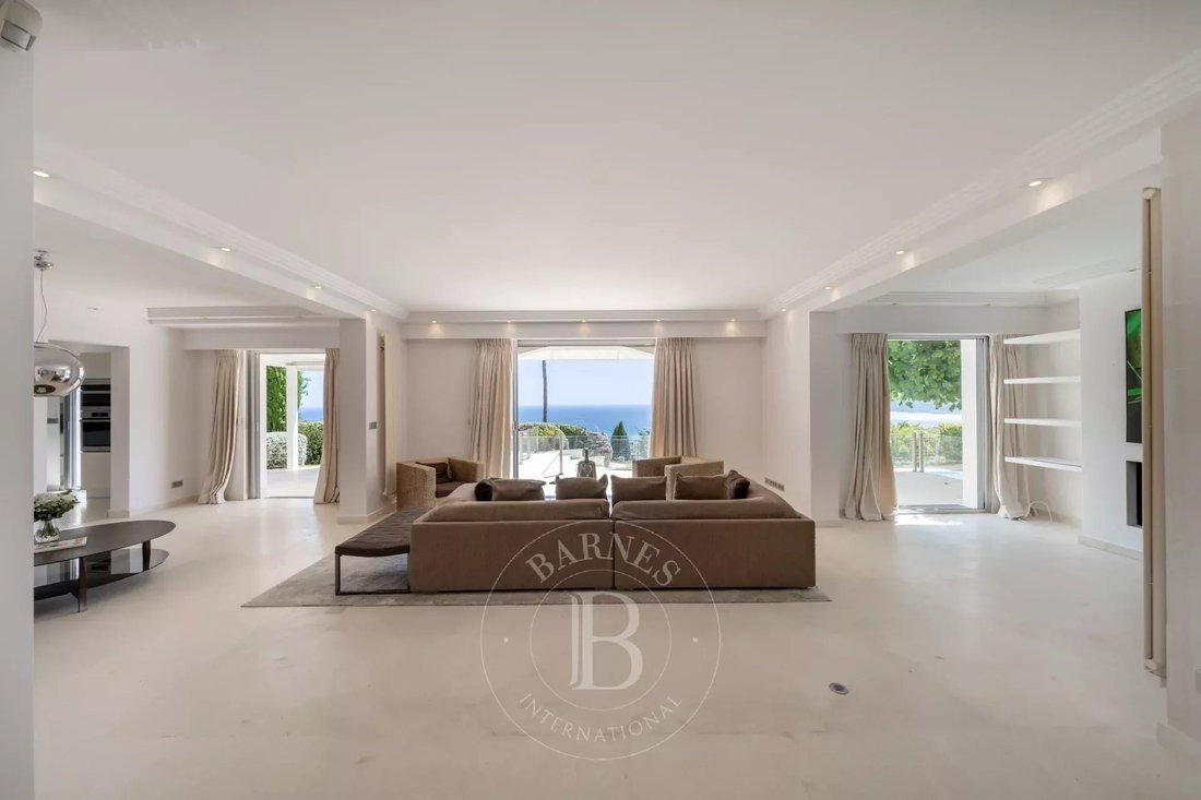 Villa in Cannes, Provence-Alpes-Côte d'Azur, France 2 - 15917646